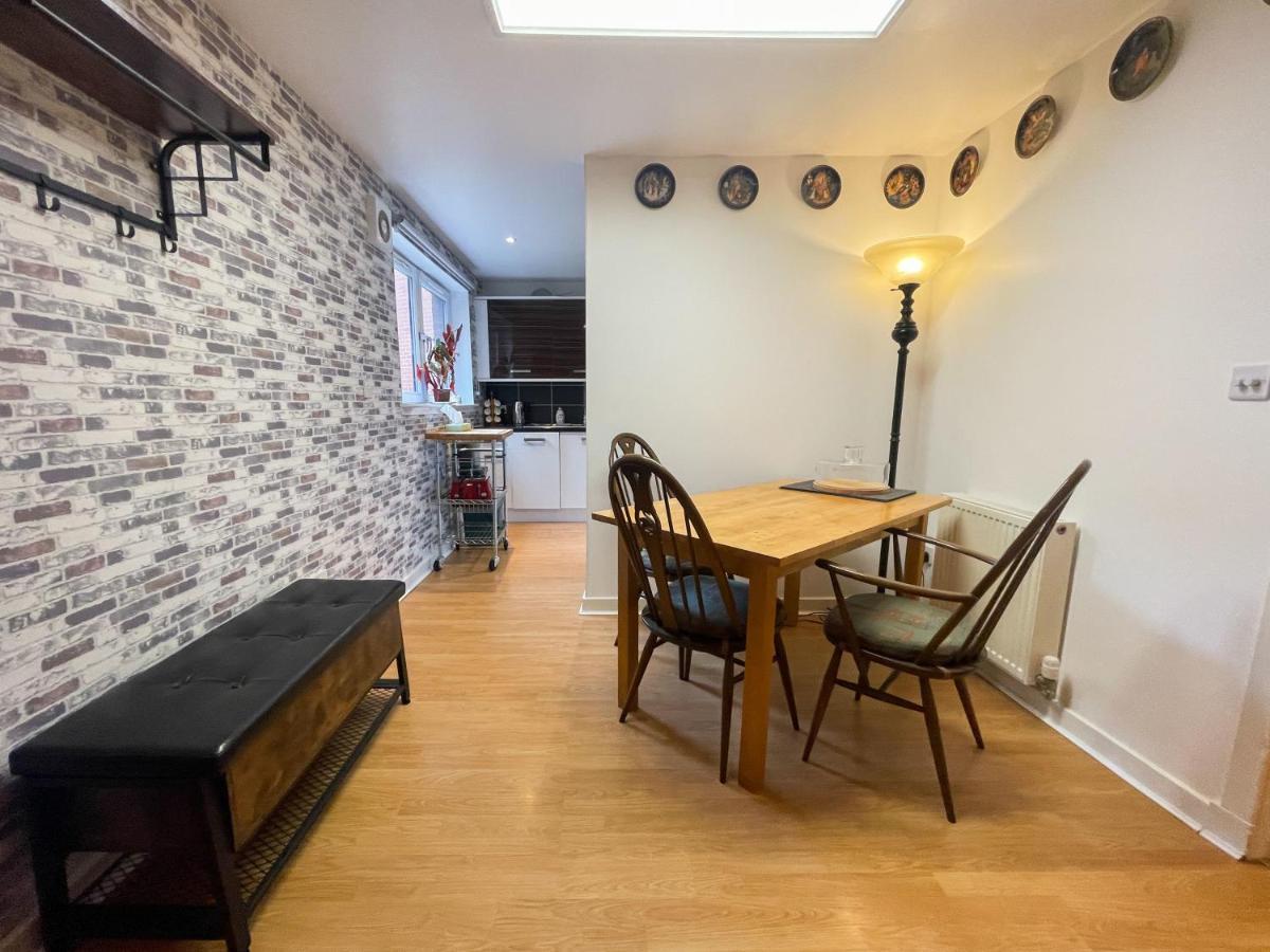 Kelvingrove 2 Bedroom Apartment - Private Parking Glasgow Exterior foto